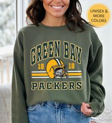 vintage green bay football sweatshirt, packers football sweatshirt, green bay sweatshirt, football sweatshirt, green bay