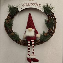 door wreath gnome style, christmas decoration