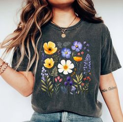 pressed flowers tshirt png, boho wildflowers cottagecore shirt png, vintage botanical tee, pastel floral nature shirt pn