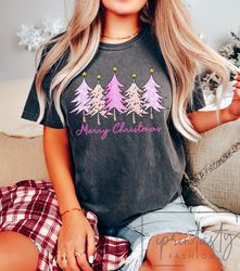 pink christmas tree t-shirt, cute christmas shirt, women holiday shirt, iprintasty christmas, women christmas shirt comf