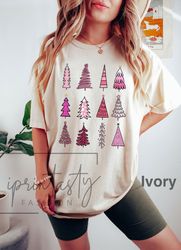 pink christmas tree t-shirt, cute christmas shirt, women holiday shirt, iprintasty christmas, women christmas shirt, com