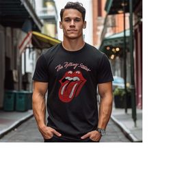 rolling stones logo t-shirt shirt tshirt band tee vintage aesthetic distressed t shirt