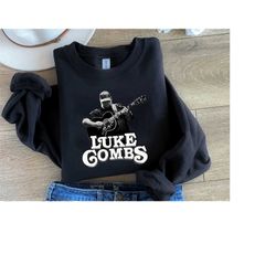 lu.ke com.bs world tour sweatshirt, shirt, luke combs world tour, combs bullhead, cowgirl combs, country music hoodie, g