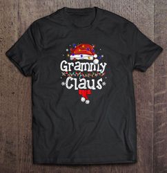 grammy claus santa hat christmas lights v-neck t-shirt
