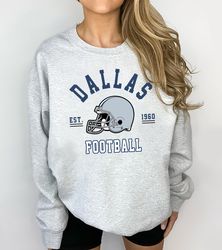 dallas football sweatshirt, vintage dallas football crewneck sweatshirt, dallas t-shirt