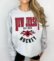 new jersey hockey shirt, vintage new jersey hockey crewneck sweatshirt, fan new jersey t-shirt