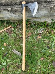 handmade wood cutting sharp carbon steel blade throwing axe walnut wood 31 inch.