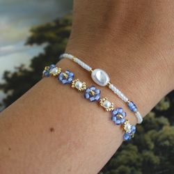 glass blue flower bracelet dainty blue floral bracelet beaded daisy jewelry aesthetic handmade jewellery gift for her