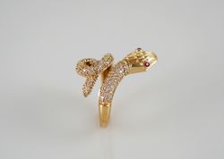 snake yellow gold ring with ruby and diamond stones