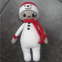 noo doll in her snowman costume crochet pattern, digital file pdf, digital pattern pdf
