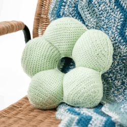flower pillow crochet pattern, digital file pdf, digital pattern pdf