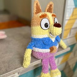 handmade crochet bartlebee bluey perfect gift for kids. adorable and cuddly, this unique toy will bring joy to any child