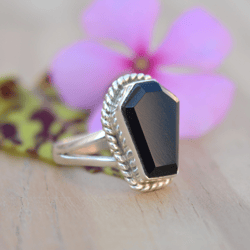 coffin ring, black onyx coffin ring, gothic ring, onyx gemstone ring, coffin jewelry, witchy ring, goth, gothic ring