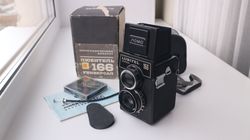 lubitel 166 universal lomo tlr camera medium format 6x6. s/n: 90017594