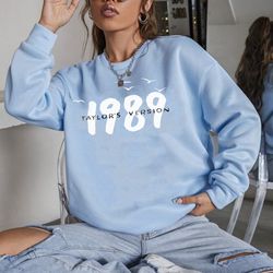 1989 taylors version taylor swift crewneck sweatshirt, taylor swift sweatshirt for fans, taylor swift 1989 sweatshrt