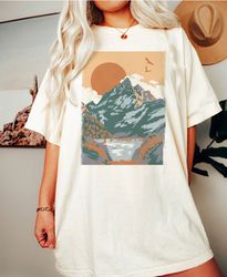 retro landscape t-shirt, vintage landscape t-shirt, neutral landscape, adventure t-shirt, abstract mountain and sun