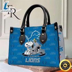 detroit lions nfl snoopy women premium leather hand bag, detroit lions leather handbag for fans