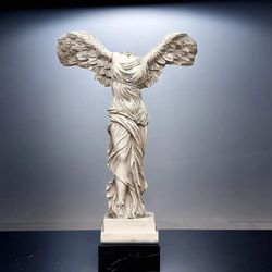 winged victory goddess statue: retro greek office desk decoration for living room, interior shelf decor & more