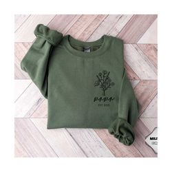 personalized floral mama est sweatshirt, unique christmas gift for mom, mothers day sweatshirt, mothers day gift, mommy