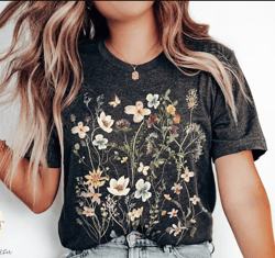 pressed flowers tshirt, boho wildflowers cottagecore shirt, oversized vintage botanical tee, pastel floral nature shirt,