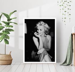 marilyn monroe famous movie actress print black and white retro vintage classic fashion photography canvas framed printe