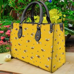 bee handbag, yellow bee leather bag, bee leather handbag, bee crossbody bag, teacher handbag, pattern bee leather purse