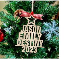 our family christmas tree ornament svg laser cut file, custom family name ornament svg, grandkids names engraved ornamen