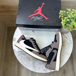 air jordans retro 1 travis scott in travis scott mocha