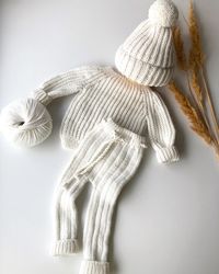 newborn knitted outfit newborn prop set sweater pants hat. knitted newborn photo props
