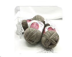 yarn winter's tale, 100 percent goat down, 328 yards (300 meters) in 50 grams (1.76 ounces) for hand knitting