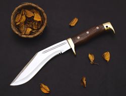 tactical hunting knife, fixed blade bushcraft knife with leather sheath.