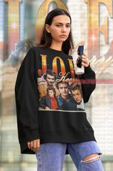 joe keery actor sweatshirt, vintage joe keery free guy, spree tee, robin buckley, gaten, n