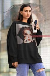 winona ryder photo sweatshirt,beautiful actress sweater, winona ryder sweater retro style
