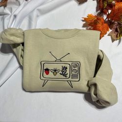 retro tv embroidered sweatshirt, bee retro tv embroidered crewneck,  y2k tv style sweater