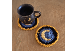 crescent moon coasters pattern