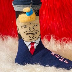 men's novelty cartoon pattern trump crew socks, breathable comfy casual street style unisex socks, triftump face socks g