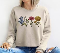 custom birth month sweatshirt, birthflower crewneck sweater, family flower pullover, gift for grandkids, mothers day gif