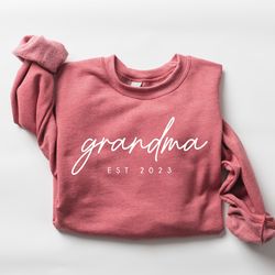 Personalized Grandma Est Sweatshirt, Mothers Day Gift, Gift for Grandmother, Nana Sweatshirt, Tante Sweatshirt, Tia Swea
