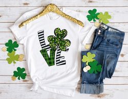 love patrick day leaf clover shirt,st patricks day shirt,shamrock lucky lips,four leaf clover,shamrock shirts,patricks d