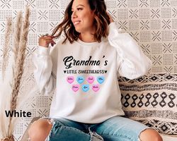 grandmas sweethearts sweatshirt, personalized grandma sweatshirt with grandkids name, gift for grandma, valentines gift,