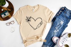 teacher heart shirt, back to school teacher shirt, cute teacher shirt, apple teacher shirt, gift for teachers, kindergar