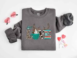 Valentines Day Deer Love Day Shirts For Women , Lips Kiss Tee, Cute Valentine Shirt, Family Squad Christmas Mardi Gras C
