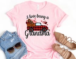 i love being a grandma shirt, grandma shirt, valentines day grandma shirt, gift for grandma, grandma t-shirt, grandma mo