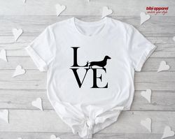 Dachshund Love Shirt, Dachshund T-shirt, Dachshund Mom Shirt, Dachshund Mama, Daschund Owner Gift, Sausage Dog Lover, We