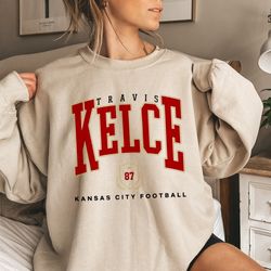 travis kelce unisex football crewneck sweatshirt, travis kelce shirt, football fan tee, kansas city football sweatshirt,