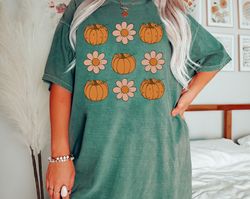 comfort colors vintage floral pumpkins t-shirt, retro pumpkin t-shirt, cute shirt for fall, halloween shirt, halloween