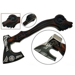 beautiful high quality carbon steel blade axe/engraved lion face wood handle      andle
