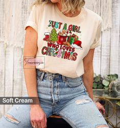 womens christmas shirt, just a girl who loves christmas tee, christmas party sweatshirt, christmas gift