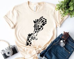giraffe shirt, cute giraffe tshirt, giraffe gift, giraffe lover gifts , zoo shirt, giraffes shirts, animal lover gift, z