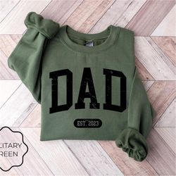 personalize dad gift sweatshirt, dad sweatshirt, gift for dad, gift for grandpa, new dad shirt , father&39s day gift, bi